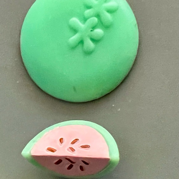 LPS Turtle #504 with watermelon Authentic Littlest Pet Shop gray magnet - Picture 6 of 7